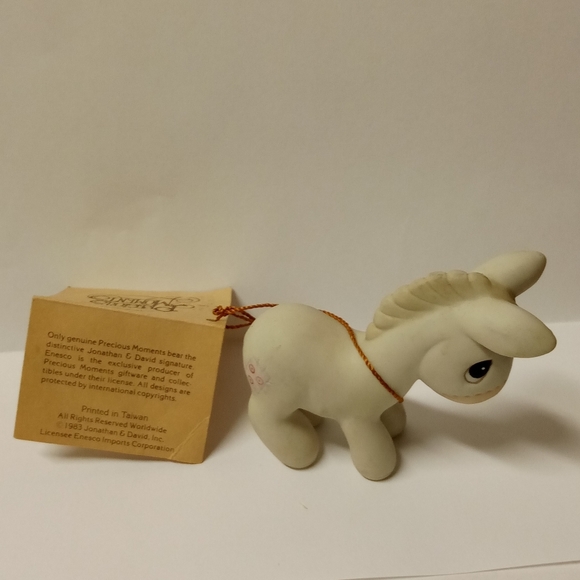 Vintage Johnathan & David PRECIOUS MOMENTS Figure Porcelain Sculptured Animal - Picture 4 of 10